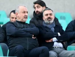 در زمینه رعایت سقف قرارداد اشتباه کردم/ تیر اصلی را اینجا به پرسپولیس زدند/ گفتید جریمه می‌کنید، حالا کجایید؟